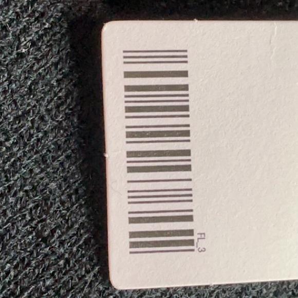 Urban Outfitters NWT Black & Red Keith Haring Knit Laughing Heart Beanie Hat OS - Picture 9 of 9